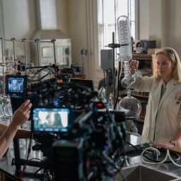 LESSONS IN CHEMISTRY – Chemistry on Set