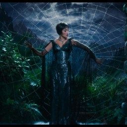 KISS OF THE SPIDER WOMAN – Classical Framing, Modern Techniques