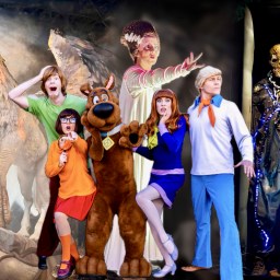 Universal’s Fan Fest Is Exciting and Ambitious – Why Isn’t Halloween Horror Nights?